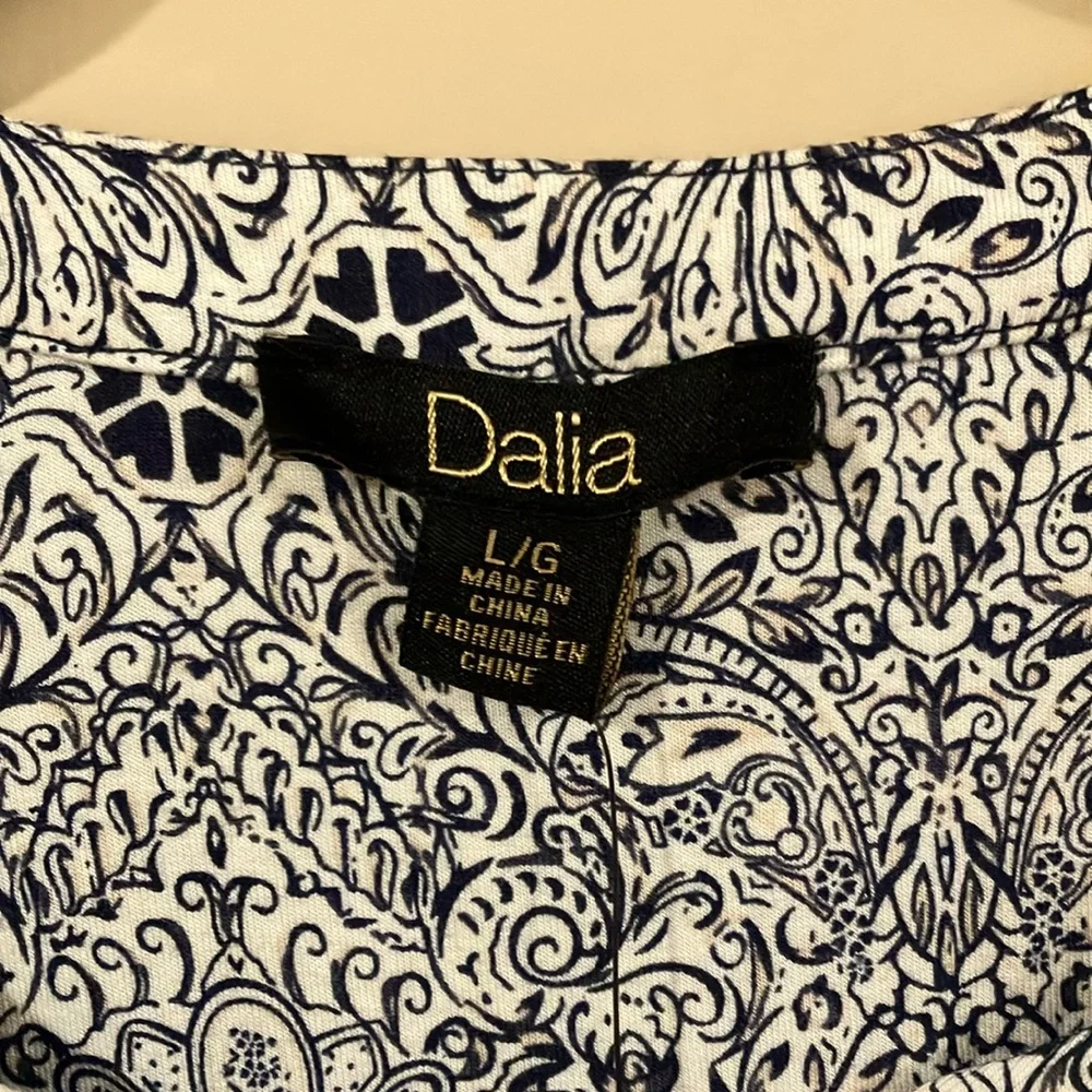 Dalia Blue and White Sleeveless Tank Top NWT - Picture 3 of 6